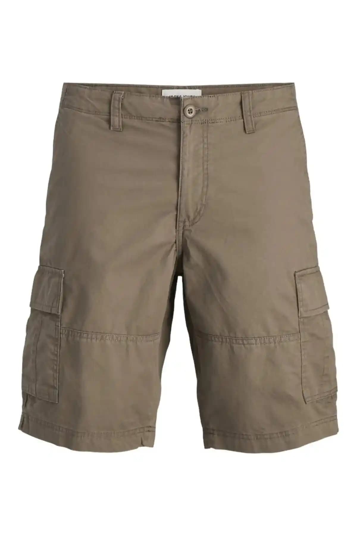 Jack & Jones Mateo Cargo Erkek Şort İncelemesi: Rahat ve Şık Günlük Giyim Seçeneği