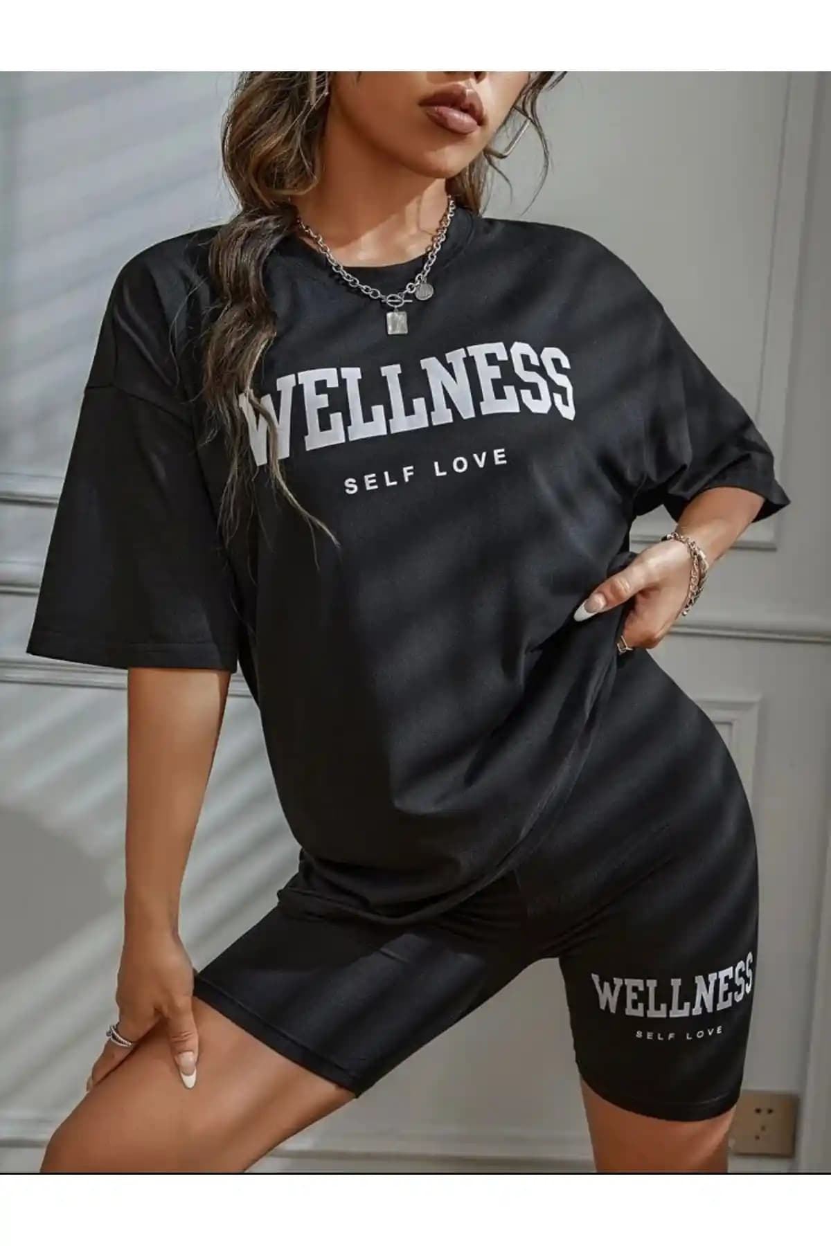 Kadın Oversize Self Love Baskılı T-shirt ve Tayt Takımı Modern ve Rahat Kullanım İçin Uygun