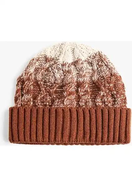 Koton Çok Renkli Katlama Detaylı Örgü Bere Erkekler İçin Şık ve Fonksiyonel Kış Aksesuarı