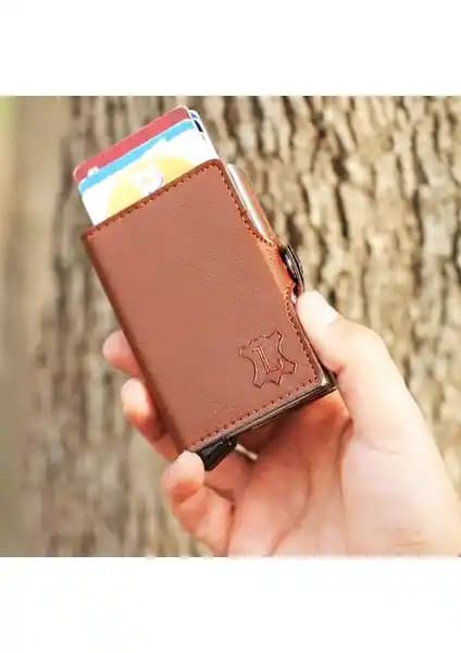 Lederax Çift Mekanizmalı Deri Erkek Kartlık Cüzdanı Şıklık ve Fonksiyonellik Sunar