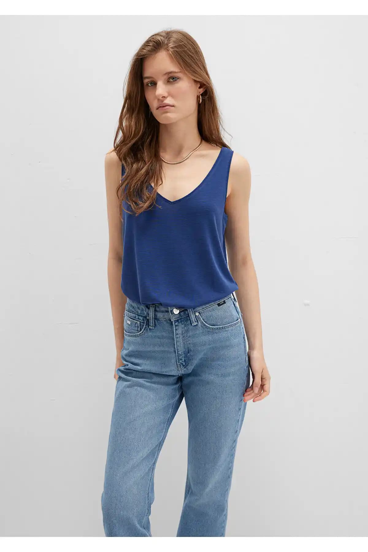 Mavi Lux Touch TENCEL TM Lacivert Modal Atlet: Şıklık ve Konforun Birleşimi