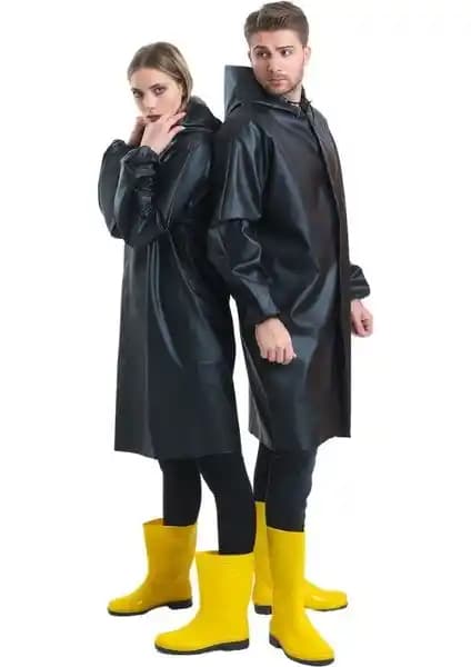 T Rain Siyah Unisex Yağmurluk: Dayanıklı ve Su Geçirmez Koruyucu Giysi Özellikleri