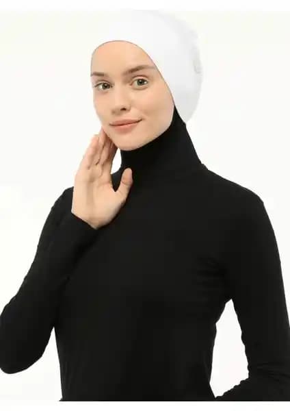 Altobeh Tesettür Bonesu Karşılaştırması Beyaz ve Siyah Renk Seçenekleriyle