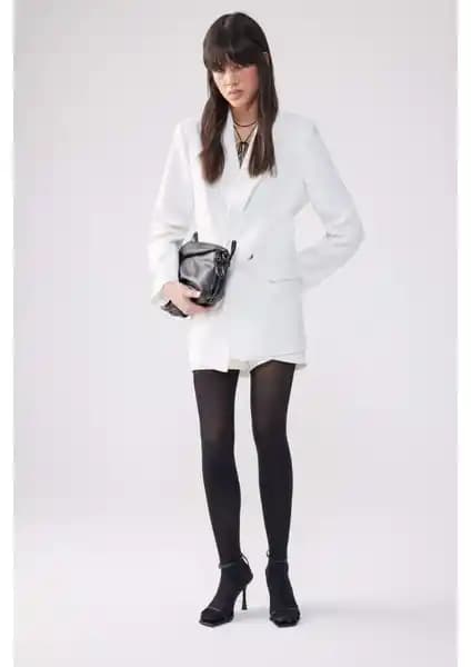 DeFacto ve Müjde Kadın Külotlu Çorapları Karşılaştırması: Hangi Ürün Sizin İçin Uygun