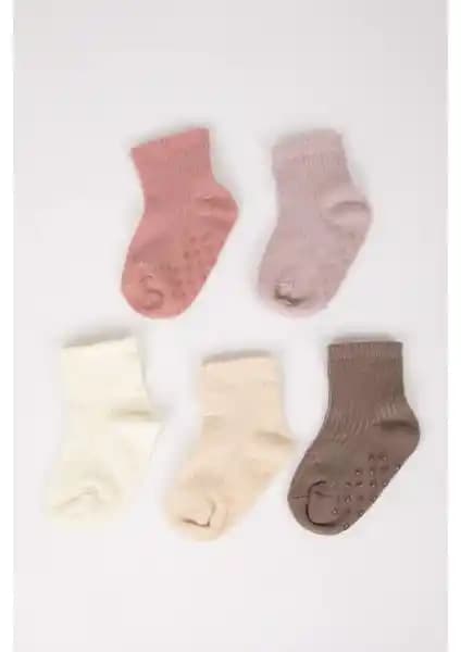 DeFacto ve Novibaby Bebek Çorapları Karşılaştırması: Hangi Ürün Daha Uygun?