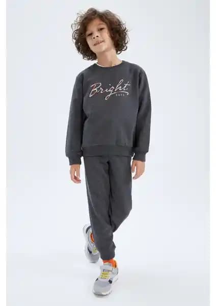 DeFacto ve U.S. Polo Assn. Erkek Çocuk Sweatshirtleri Karşılaştırması ve Özellikleri