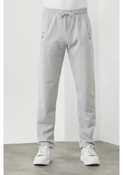 Erkekler İçin Rahat ve Şık Eşofman Modelleri Karşılaştırması ve Özellikleri