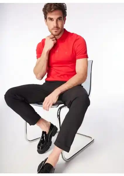 Fabrika Düz Kırmızı ve Lufian Laon Smart Erkek Polo Tişörtleri Karşılaştırması