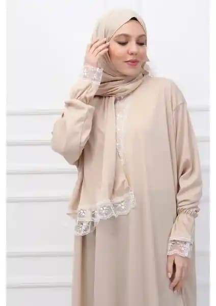 Kadın Namaz Elbisesi Karşılaştırması: Defka ve Seva Modellerinin Özellikleri ve Kullanıcı Yorumları