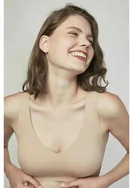 Kadınlar İçin Balensiz ve Görünmez Sütyen Karşılaştırması: Konfor ve Şıklık Rehberi