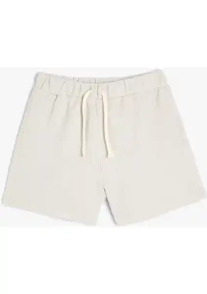 Koton Erkek Çocuk Şortları Karşılaştırması: Pamuklu ve Cepli Modellerin Özellikleri