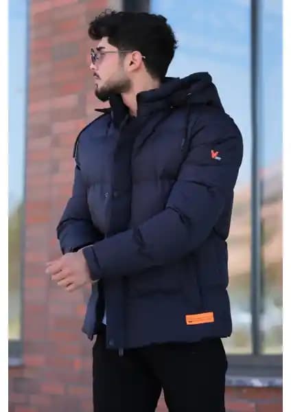 Stil Kombin Çıkarılabilir Kapşonlu Mont ve Kürk Astarlı Su Geçirmez Erkek Montları Karşılaştırması