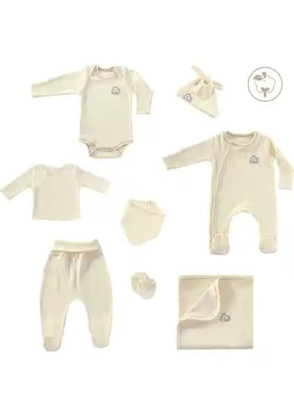 Tiny Lamb Yenidoğan Setleri Karşılaştırması: 8 Parça mı 11 Parça mı Tercih Edilmeli