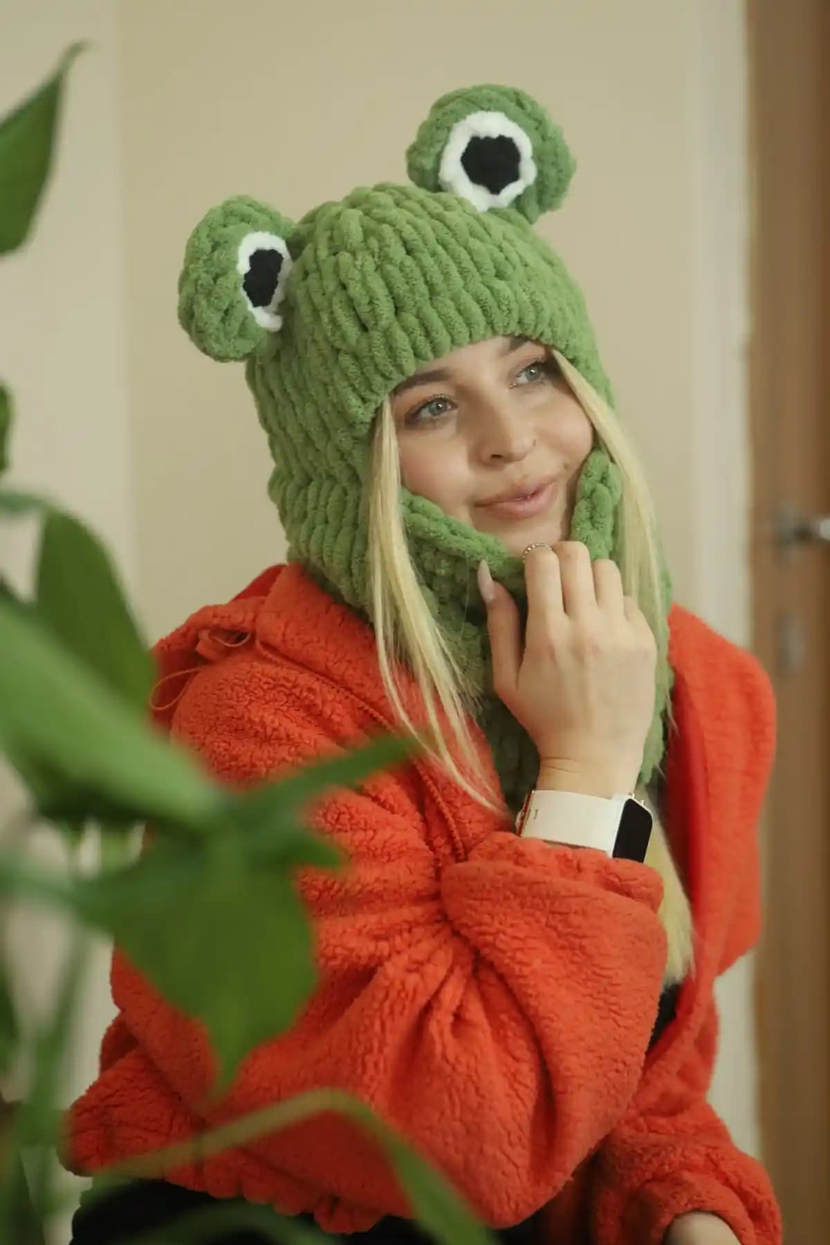 AidaAstrid Kurbağa Kulaklı Yeşil Puffy Bere ve Şapka: Çok Yönlü ve Şık Kış Aksesuarı