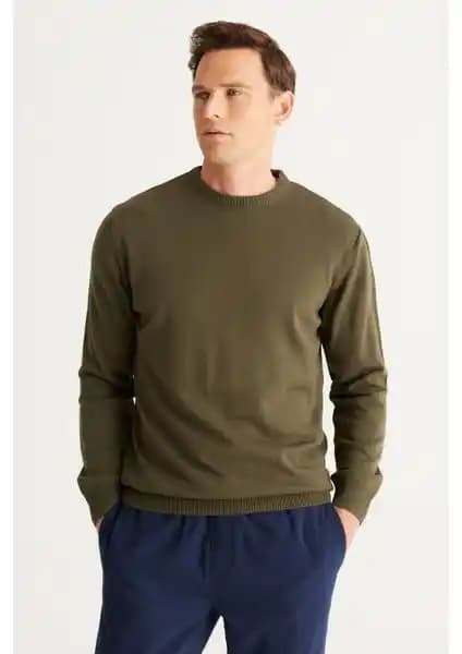 Altınyılz Classics Erkek Haki Standart Fit Bisiklet Yaka Triko Kazak Detayları ve Kombinasyon İpuçları