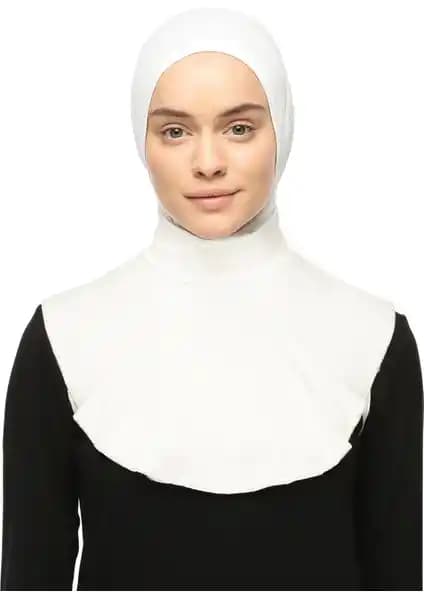 Altobeh Düz Balıkçı Yaka Boğazlı Penye Tesettür Boyunluk Ekru Renkli Modern Tasarım