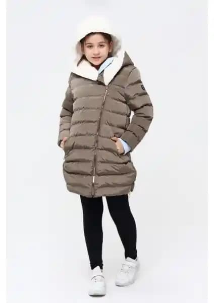 Benitto Kids Kız Çocuk Kabanı 51219: Sıcacık ve Şık Kış Kıyafeti Seçeneği