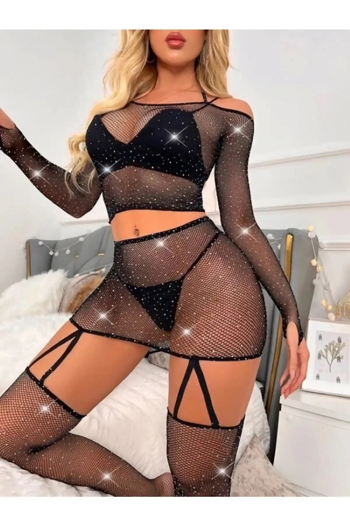 Bernato Kadın Siyah Taşlı Jartiyerli Göbeği Açık 2 Parça Vücut Çorabı İnceleme ve Kullanım Tavsiyeleri