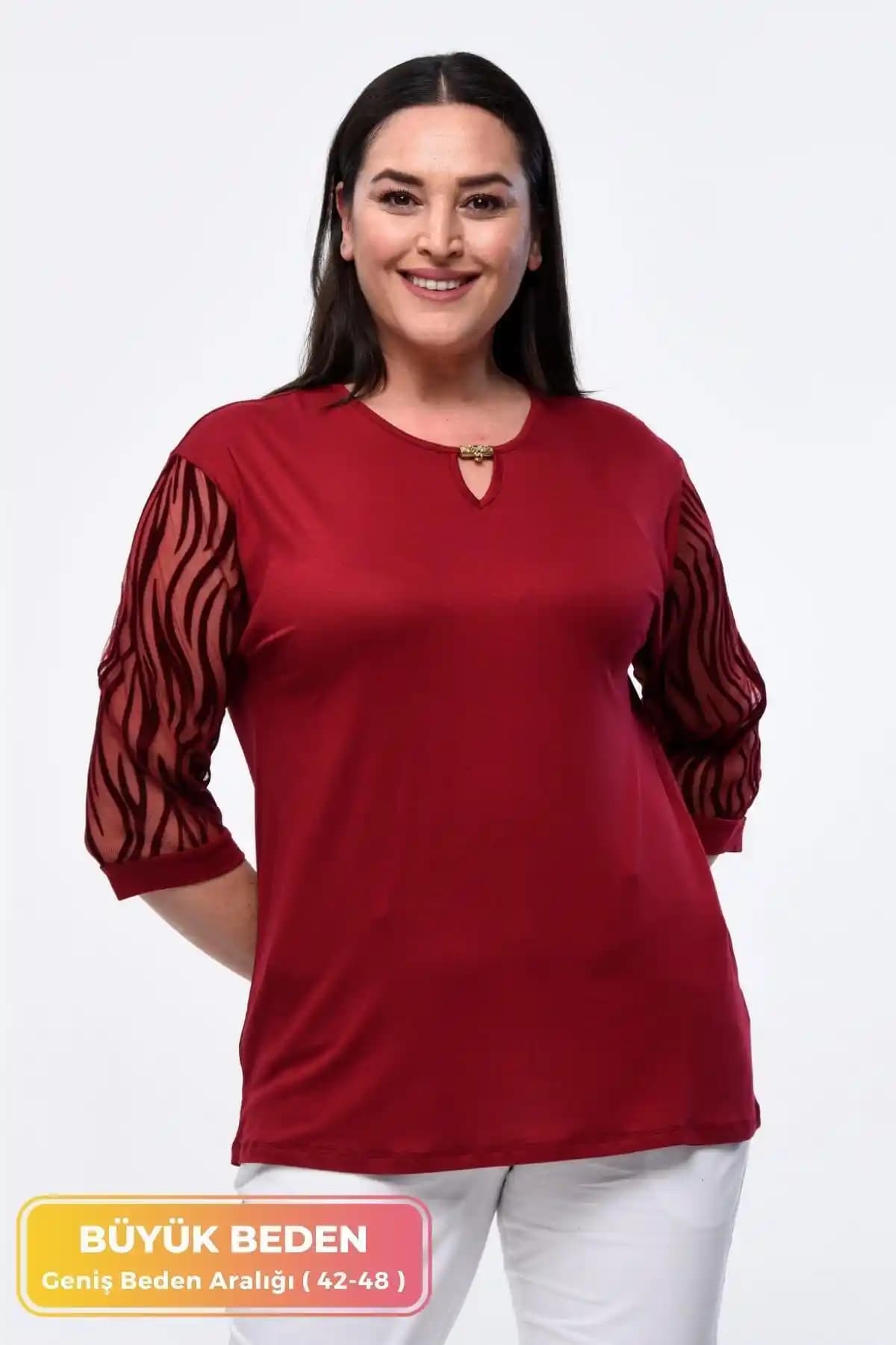 Büyük Beden Dantel Detaylı Şık Bluz Modern ve Konforlu Tasarım