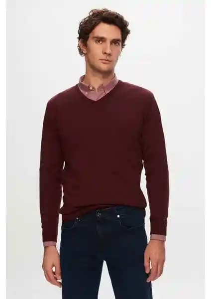 D'S Damat Regular Fit Bordo V Yaka Erkek Triko Kazak Günlük Şıklık ve Konfor Sunar
