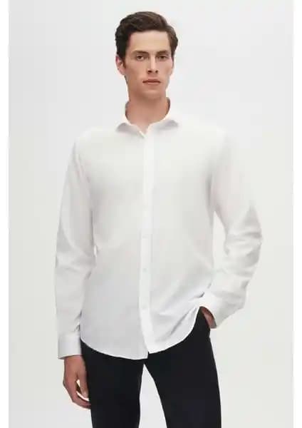 D'S Damat Slim Fit Beyaz İtalyan Yaka Erkek Gömlek: Şıklık ve Konfor Bir Arada
