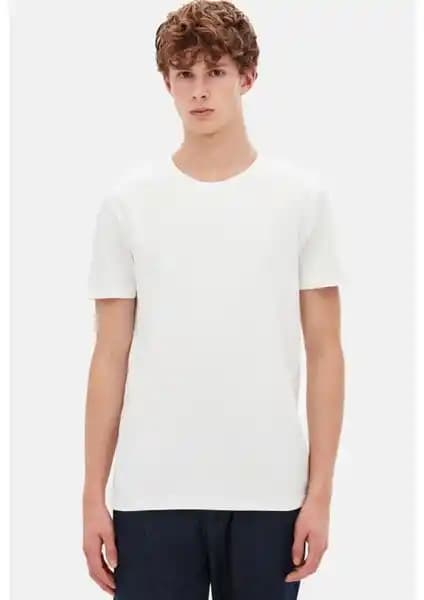 D'S Damat Slim Fit Beyaz Pamuklu T-shirt Modern ve Şık Yazlık Giyim İçin Uygun