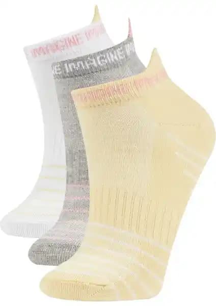 DeFacto Kadın Pamuklu 3'lü Kısa Çorap W8950AZNS Konfor ve Şıklık Sunar