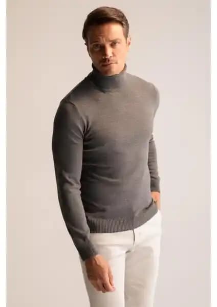 DeFacto Slim Fit Balıkçı Yaka Triko Kazak R1124AZ22WN Erkekler İçin Şık ve Konforlu Kış Giyim Seçeneği