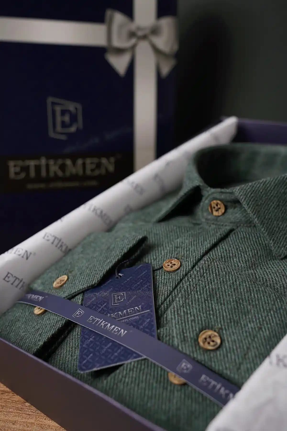 Etikmen Koyu Yeşil Slim Fit Erkek Gömlek Modern ve Şık Tasarım Özellikleri