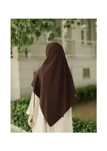 Fresco Scarfs Tesettür Hijab Medine İpeği Eşarp: Şıklık ve Konforun Buluşması