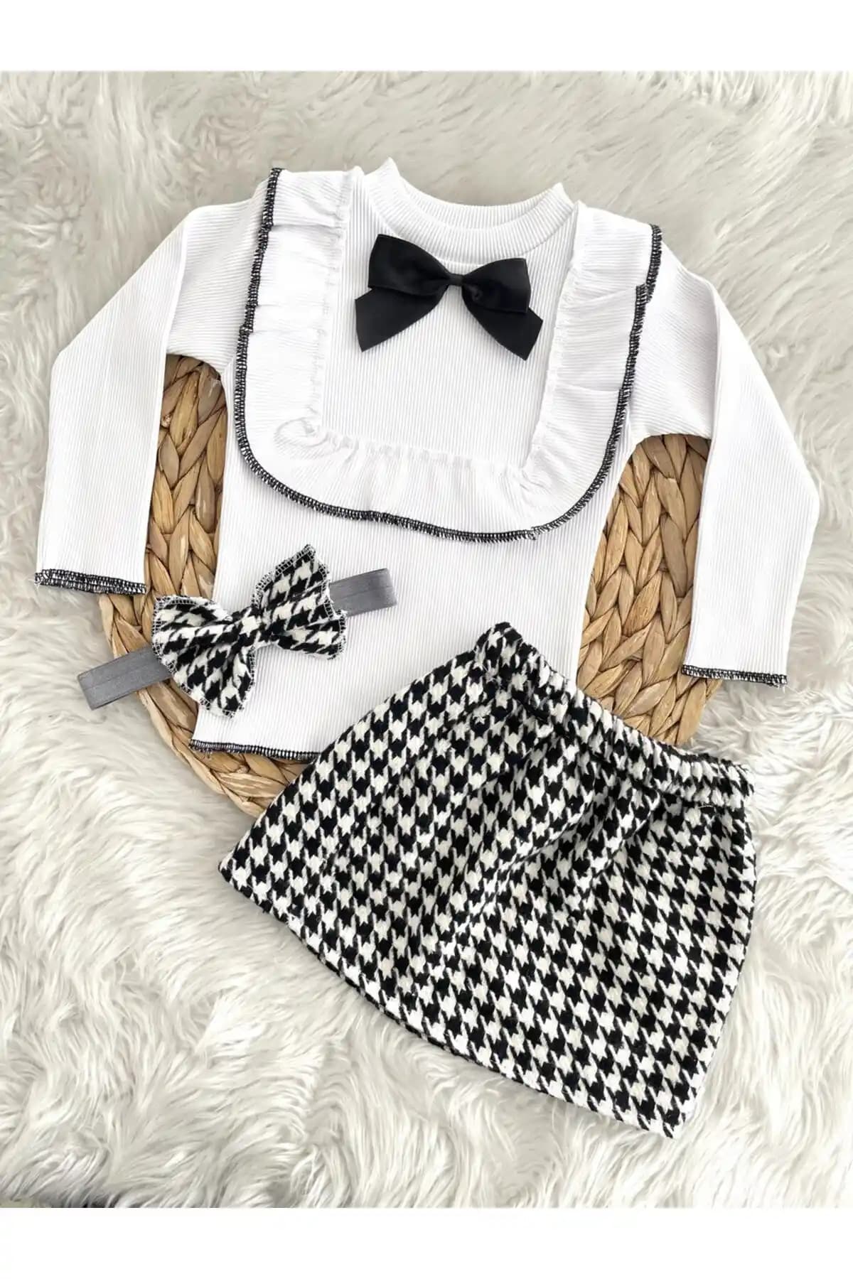 Kız Çocuk Fiyonklu Kazayağı Etek ve Badi Takımı Organik Kumaşlı Şık Tasarım