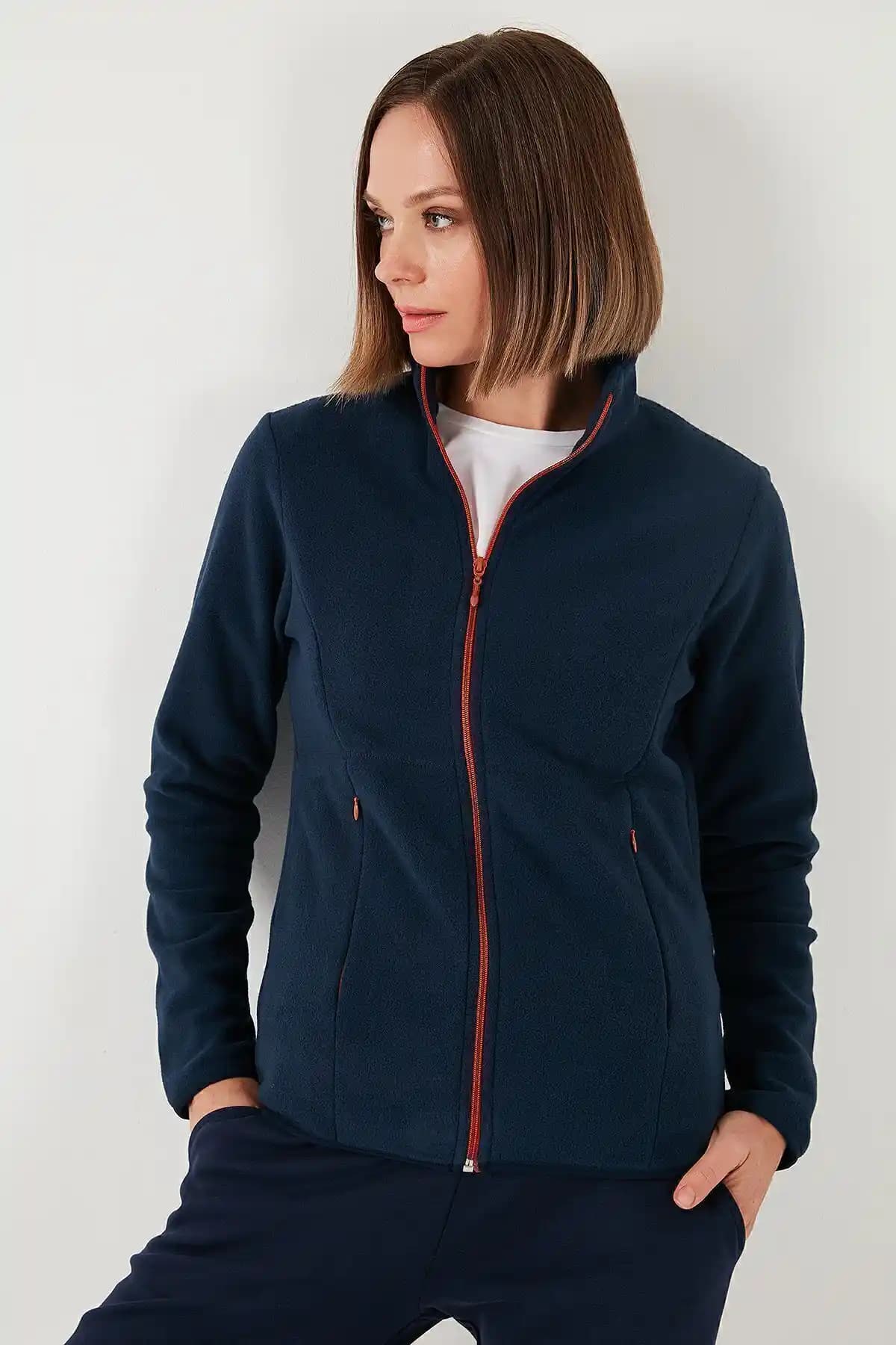 Lela Slim Fit Anti-Pilling Polar Hırka Günlük ve Spor Kullanım İçin Modern Tasarım