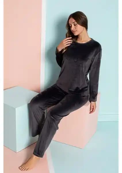 Nisanca Kadife Kışlık Pijama Takımı - Yüksek Konfor ve Şıklık Sunan Kadife Tasarım