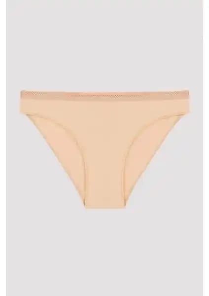 Penti Bej Easy Pamuklu Trim Slip Külotu: Rahat ve Şık Günlük İç Giyim Seçeneği