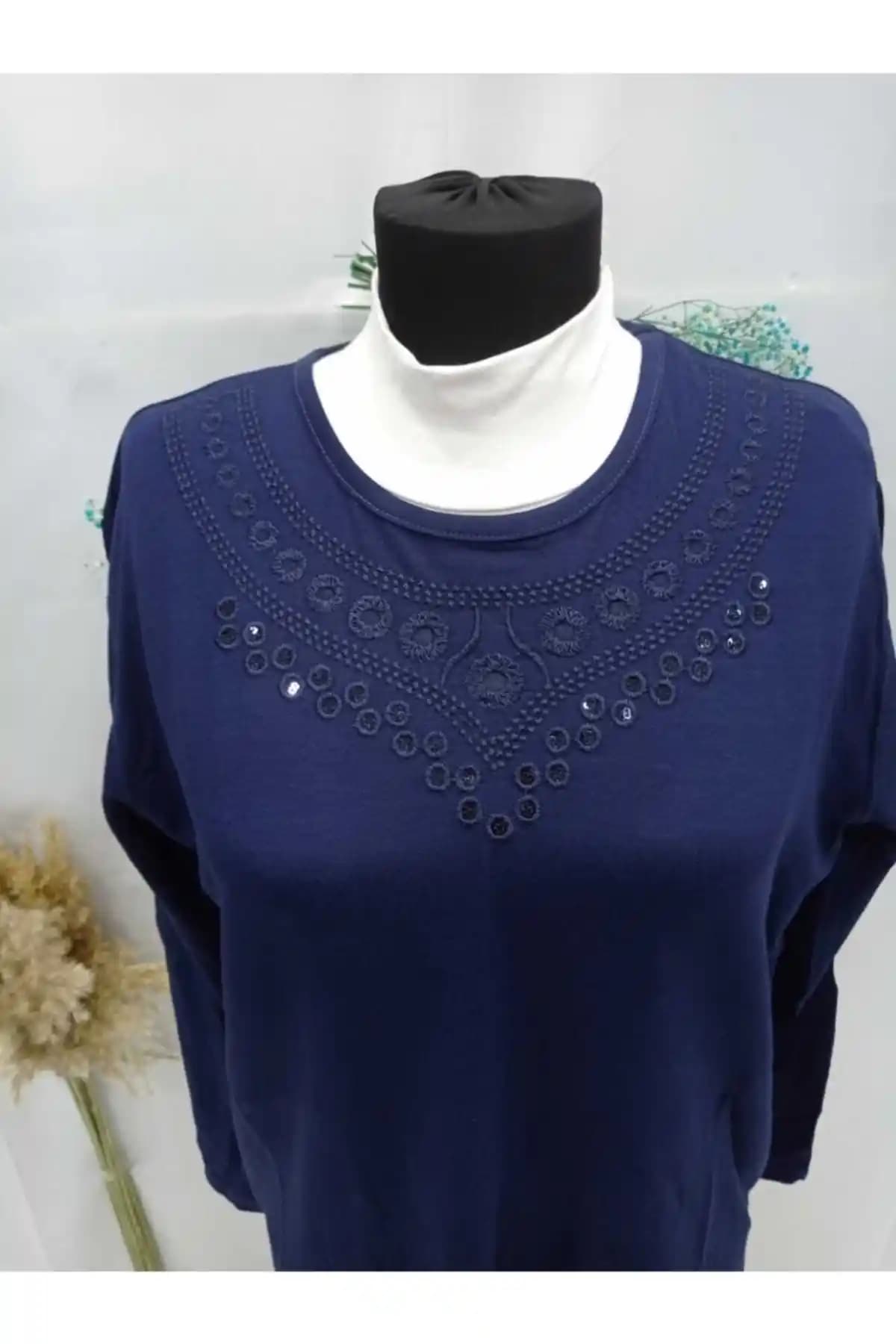 Sel Tekstil Kadın Büyük Beden Bisiklet Yaka Penye Bluz Konfor ve Şıklık Sunar