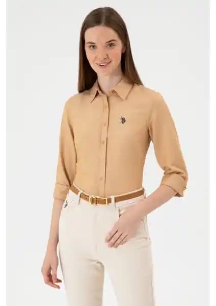 U.S. Polo Assn. Kadın Camel Gömlek: Günlük Şıklık ve Rahatlık Sunan Modern Tasarım