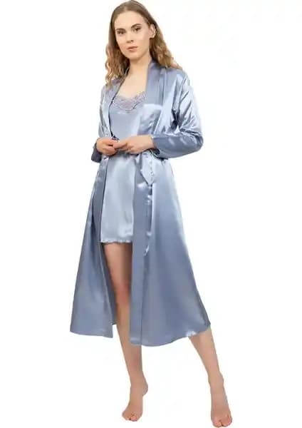 Yüksek Kaliteli Saten Gecelik ve Sabahlık Takımı Kadınlar İçin Şık ve Konforlu Tasarım