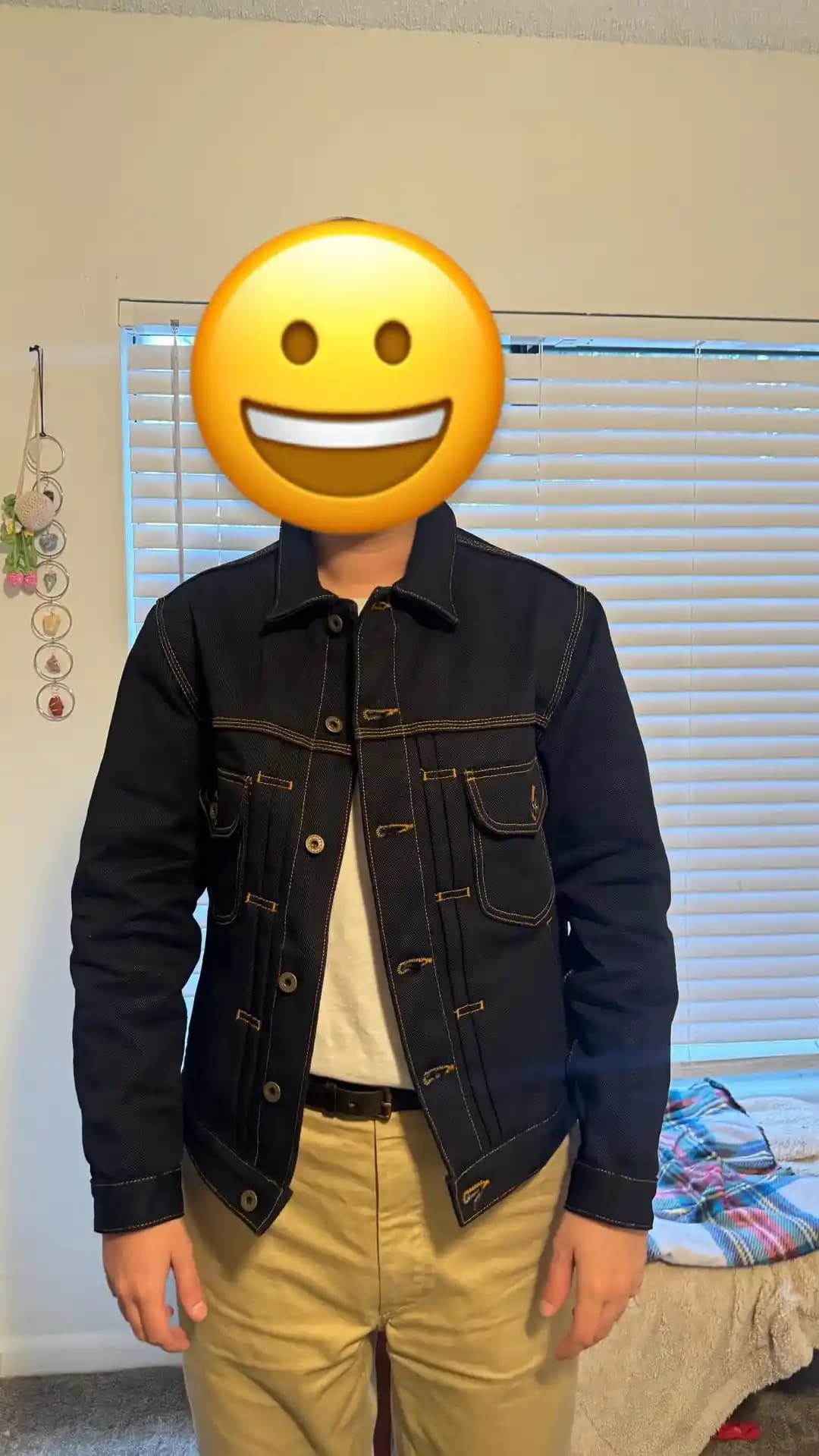 Ağır Denim Ceketlerde Beden Seçimi ve Kumaş Sertliğinin Kullanım Üzerindeki Etkileri