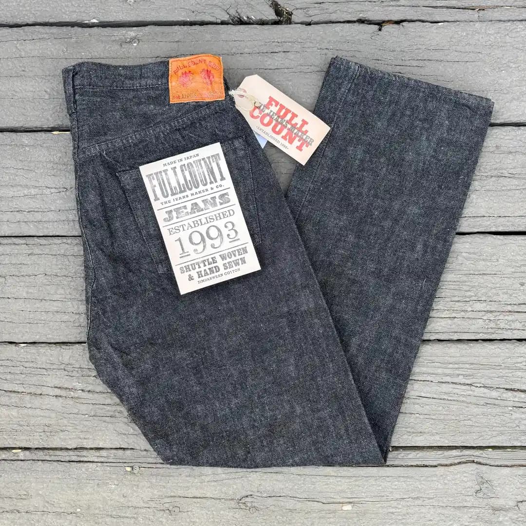 Fullcount 1101BK Siyah Warp Beyaz Weft Denim: Dayanıklılık ve Estetik Özellikler
