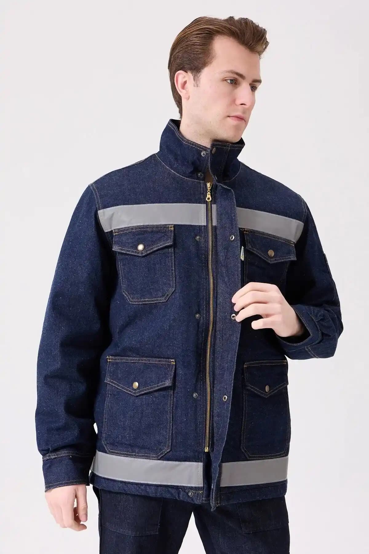 Kış Aylarında Katmanlama ve Dayanıklı Kıyafet Seçimi: Soğuk Havalarda Konforlu Giyinme