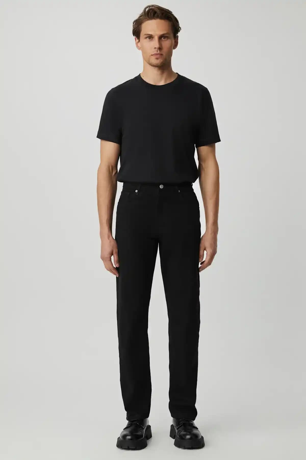 Siyah Raw Denim Modelleri, Yıkama Zamanlaması ve UES Tricotine Gömlek Stok Bilgileri