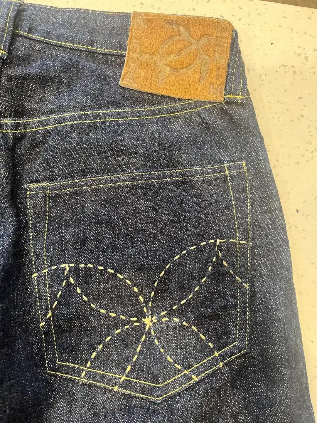 Sugar Cane Hawaii: Japon Raw Denim Dünyasında Özgün Tasarım ve Sınırlı Üretim Kotlar