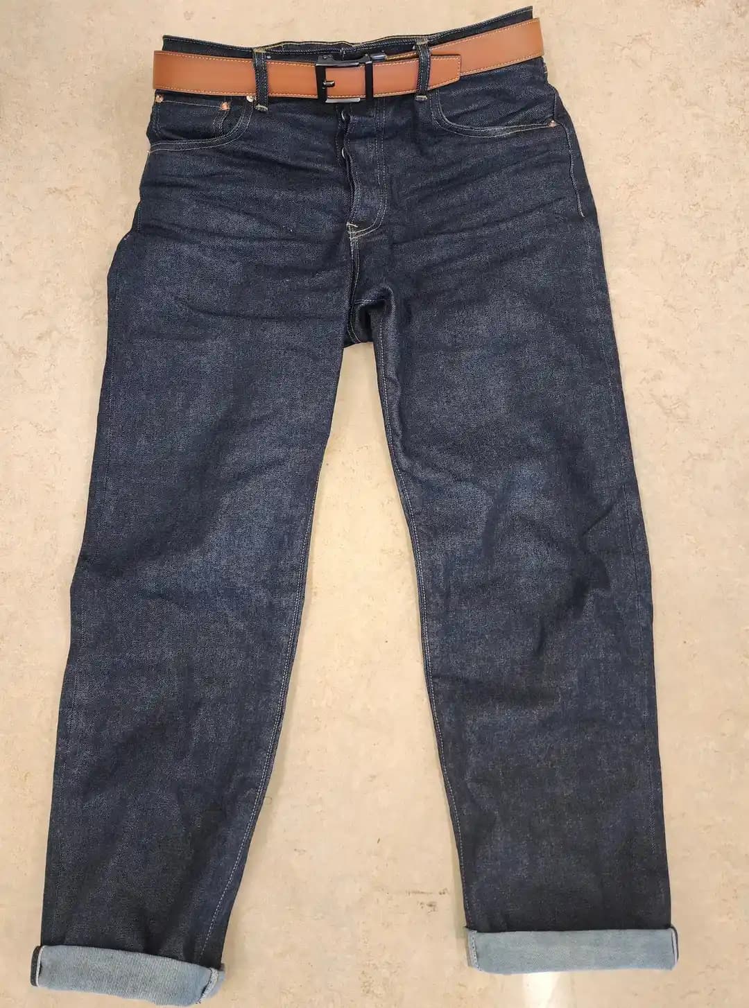 Bronson 1969 Raw Denim Pantolonları: Kesim, Kalite ve Kullanıcı Deneyimleri Üzerine İnceleme