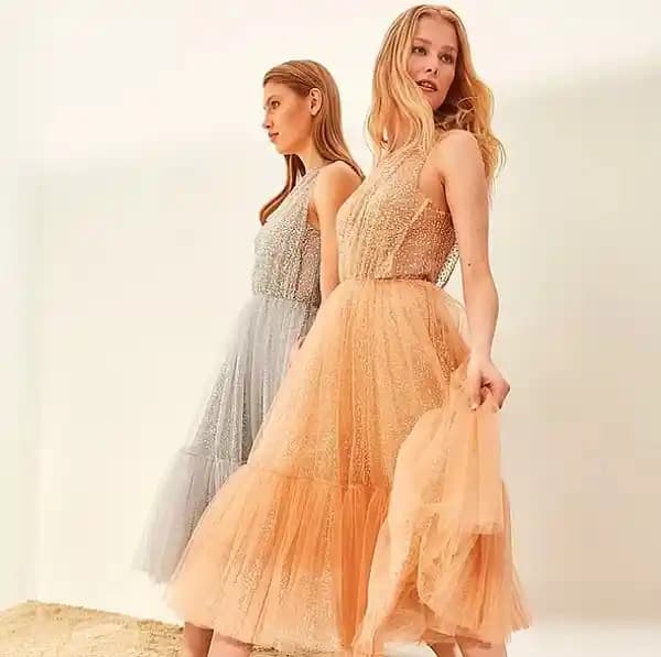 Giysi Parçasını İkinci Renkle Almanın Moda ve Kullanım Kriterleri