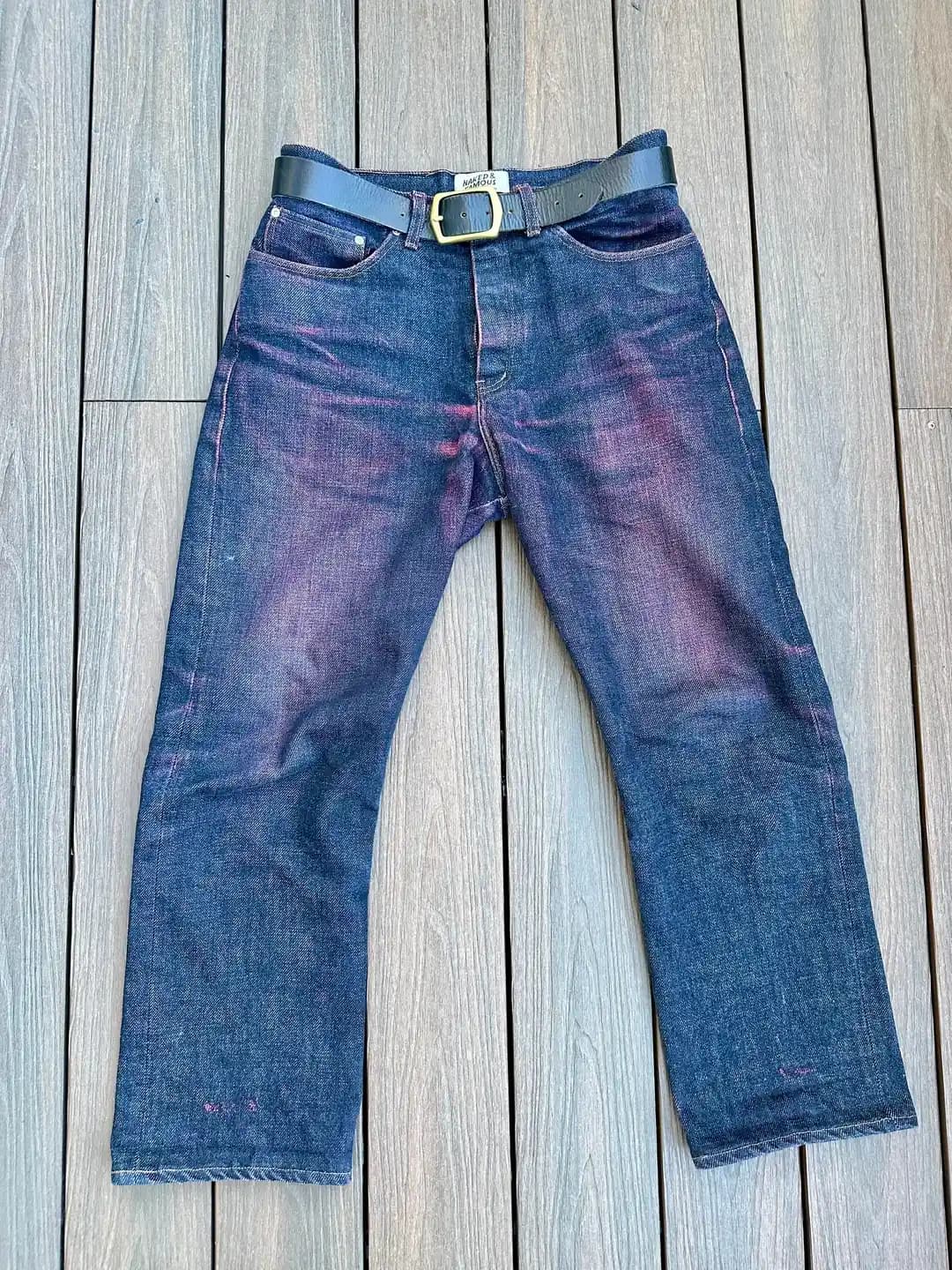 Naked and Famous Elephant 13 Red Core Denim: 1 Yıllık Kullanım ve Deneyimlerin Detaylı İncelemesi