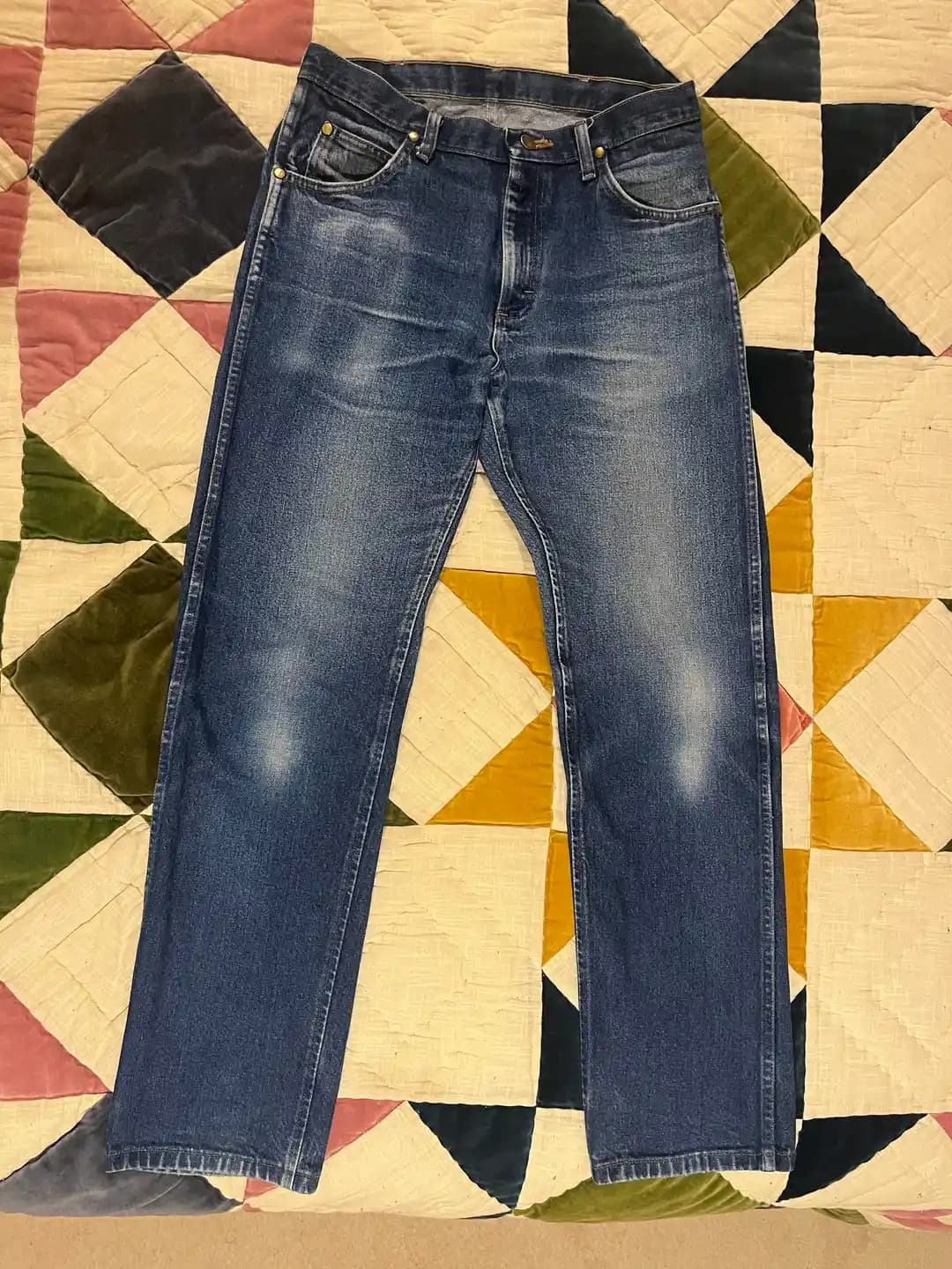 Wrangler 47MWZ Rigid Denim Kot Pantolon: Dayanıklılık, Bakım ve Beden Özellikleri