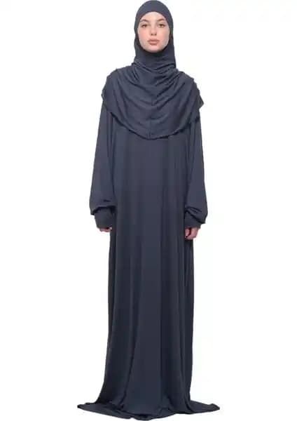 Altobeh Pratik Pamuklu Tesettür Namaz Elbisesi ve İlkimay Yarasa Kol Elbise Karşılaştırması