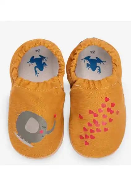 Çevre Dostu Çocuk Patikleri Karşılaştırması: Konfor, Tasarım ve Malzeme Özellikleri