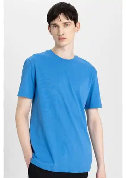 DeFacto %100 Pamuk Regular Fit Bisiklet Yaka Tişörtleri Karşılaştırması