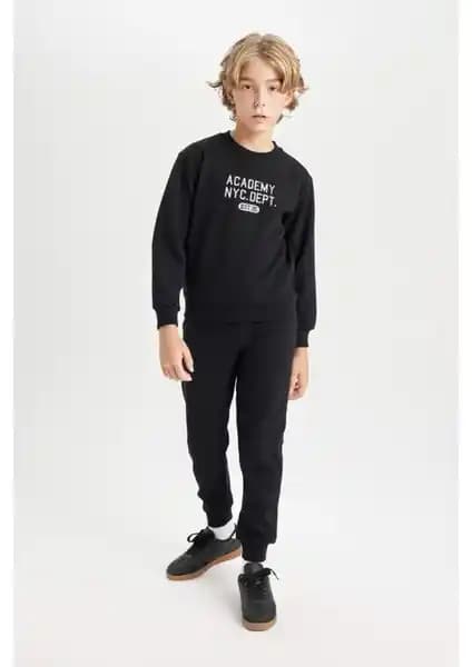 DeFacto Erkek Çocuk Giyim Ürünleri Karşılaştırması ve Özellikleri Analizi